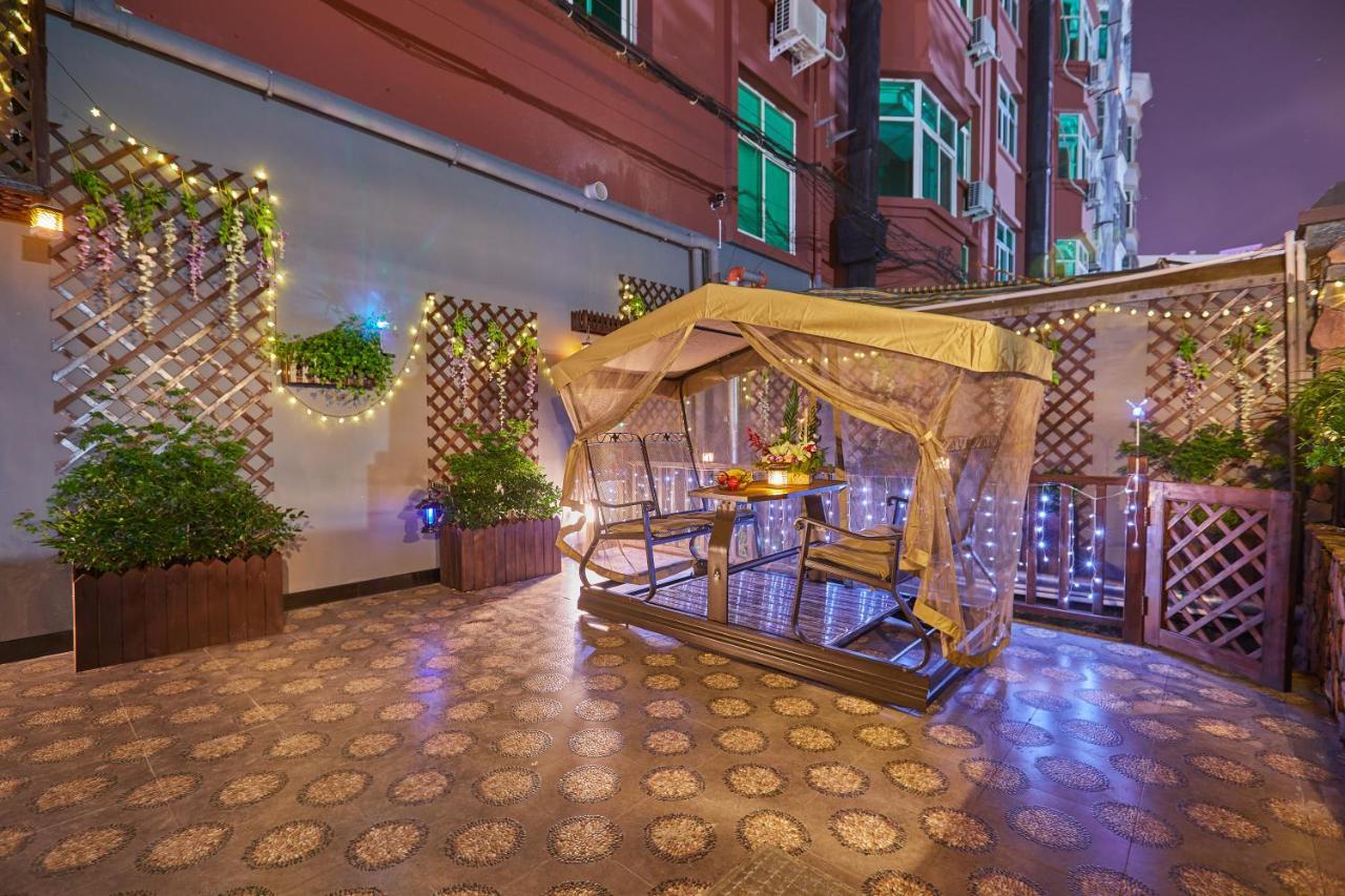 Yiwu Boman Boutique Hotel Exterior photo